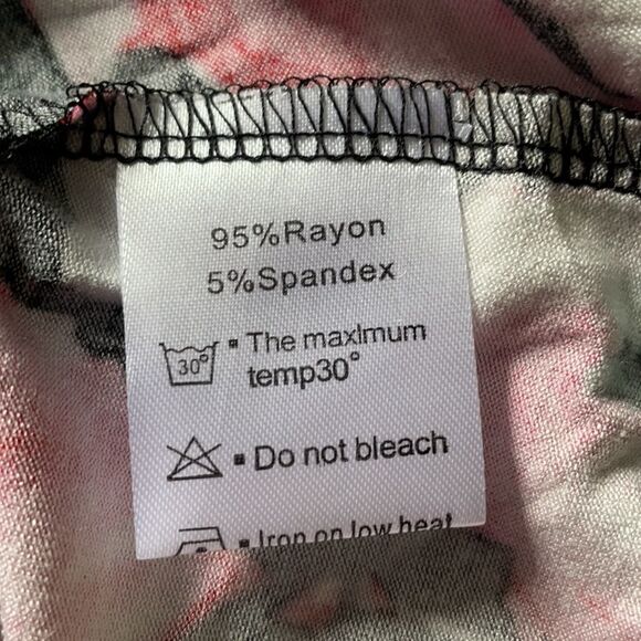 Floral Maxi Dress  - Picture 7 of 7